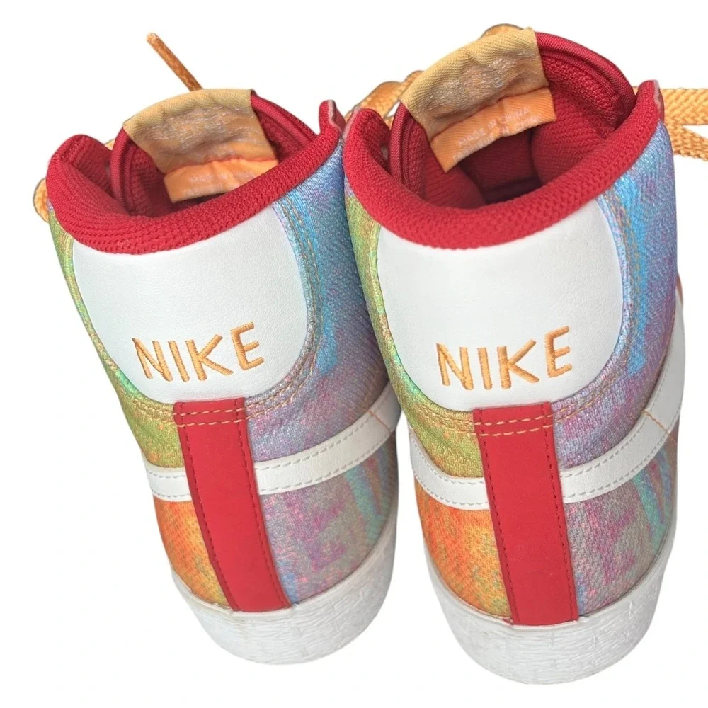 Vintage 2009 Nike Dunk High Premium Women's 7 Iridescent Multicolor Sneakers‎